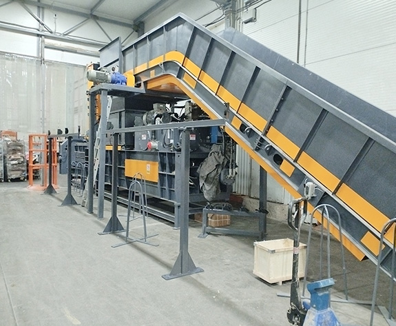 Réiteach Carton Baler Ard-Éifeachtúlachta d'Ollmhargaí Slabhra ar Mhórscála sa Rúis